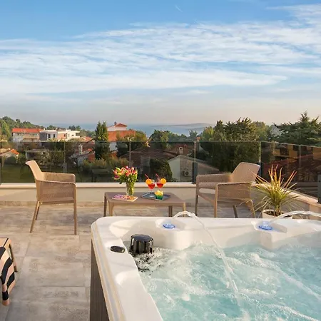 Сasa de vacaciones Beautiful In W/ Jacuzzi, Sauna And Wifi *