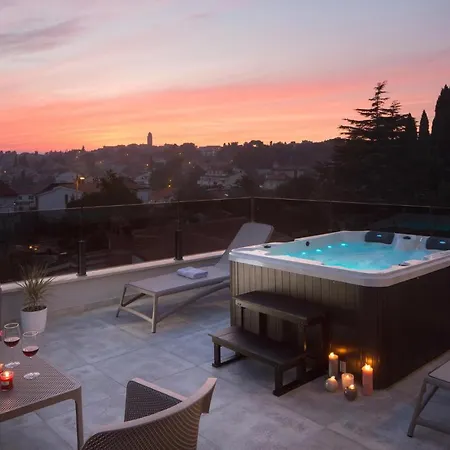 Сasa de vacaciones Beautiful In W/ Jacuzzi, Sauna And Wifi Premantura